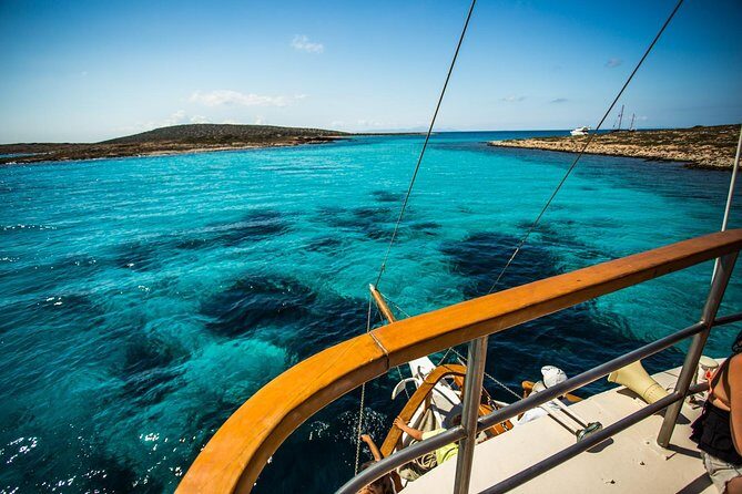 Round of Antiparos & Despotiko with Traditional Boat - What to Expect from the Experience