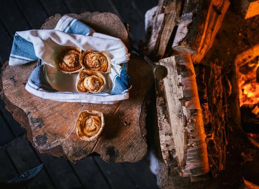 Rovaniemi: Horse-Drawn Sleigh Ride with Snacks and Transfer - Whats Included and Why It Matters