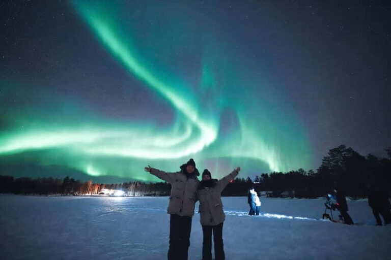 Rovaniemi: Northern Lights Family Tour with Photographer - The Itinerary: What to Expect