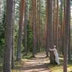 Saarijärvi: Scenic Lakeside Forest Walk with Campfire Food - What to Expect During the Tour