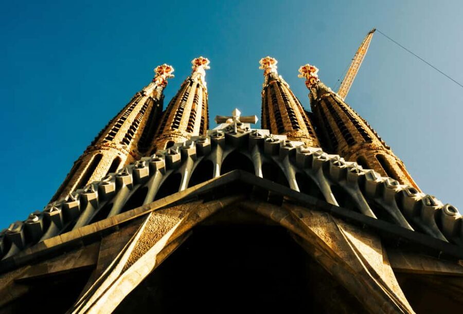 Sagrada Família & More: Barcelona Tour + Candy Tasting - What Reviewers Say
