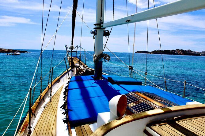 Sailing Flavors, Gastronomy and Relaxation at Sea - Practical Tips for Your Trip