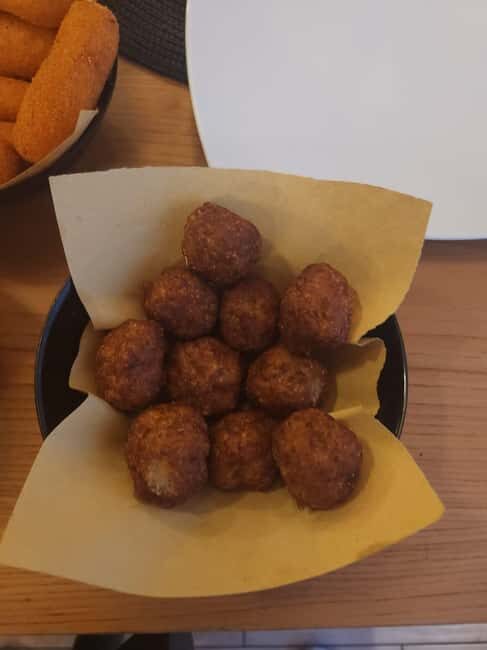 Salento Tasting: Local Bites, Wine & Traditional Flavors - What Is the Salento Tasting Experience?