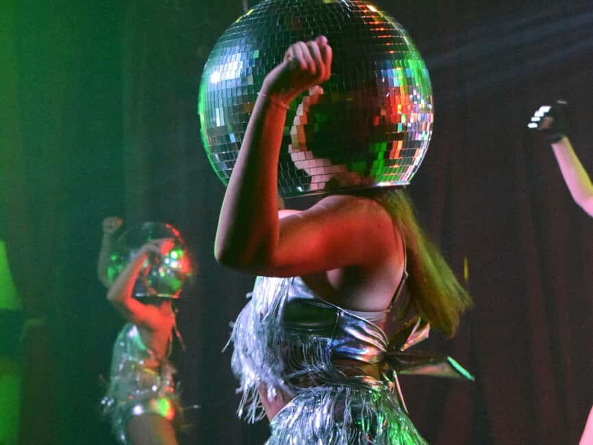Salou: Bingo Bangas Party Night with Drinks - Why This Experience Works for Travelers