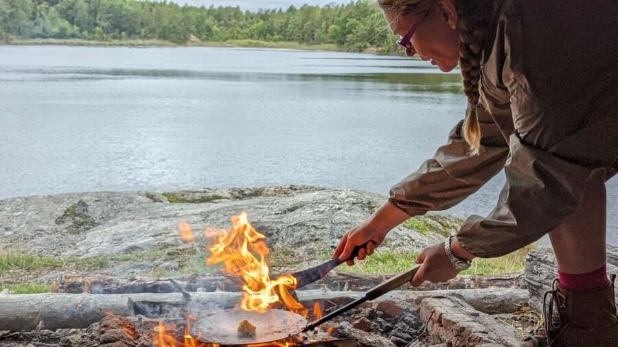 Saltsjöbad: Guided Hike, Local Food, and Wood Burning Sauna - FAQ
