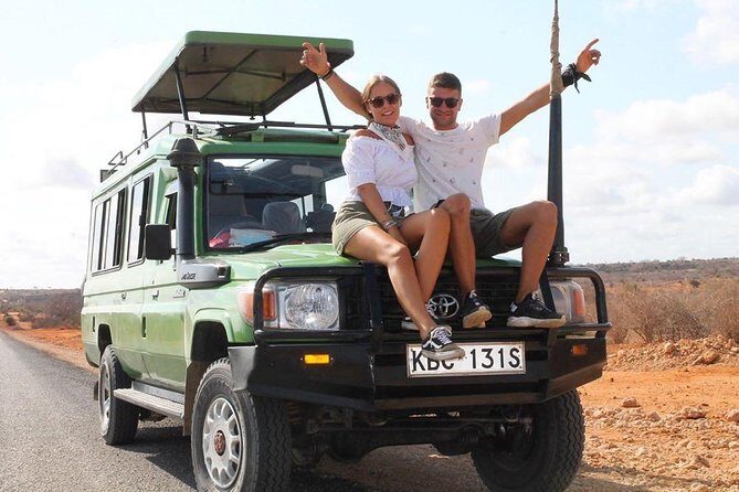 Samburu, Lake Nakuru & Masai Mara 6 Days Private 4x4 Jeep Safari - Transportation & Logistics