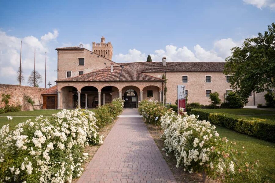 San Pelagio Castle Entry & Guided Tour to D'Annunzio Rooms - Summary of the Experience