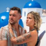 Santorini: 40-minute Photoshoot in Oia - Why We Love This Photoshoot