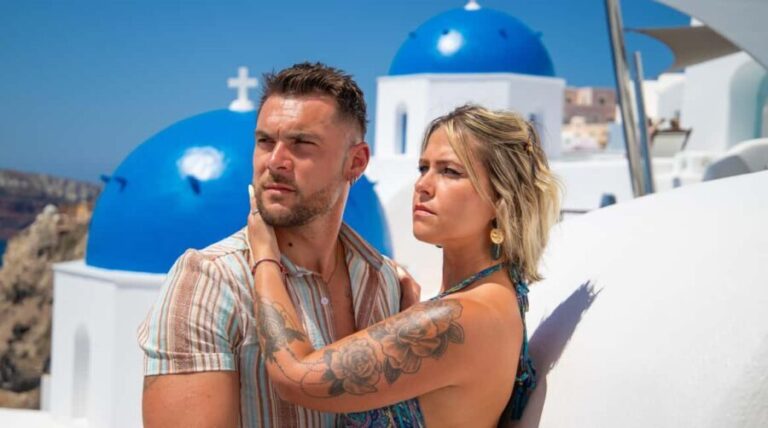 Santorini: 40-minute Photoshoot in Oia - Why We Love This Photoshoot