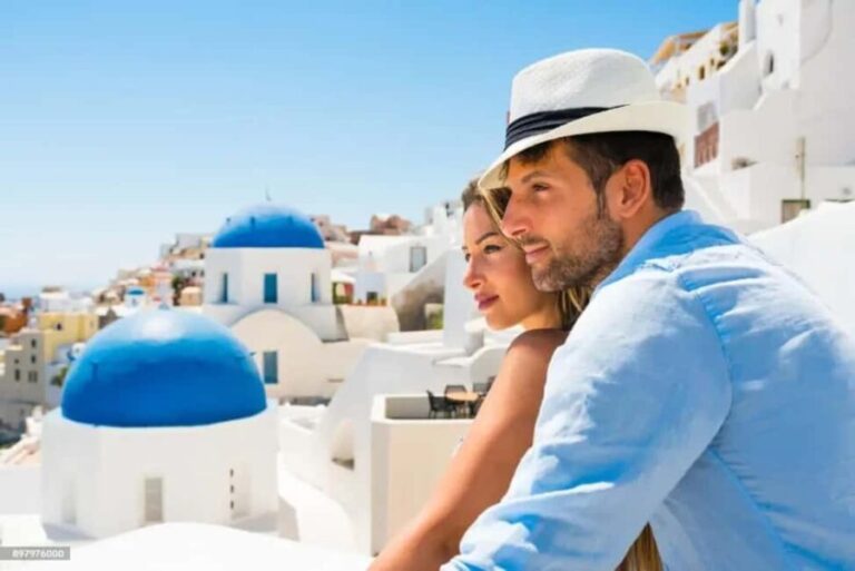 Santorini: Private Photoshoot in Oia, Imerovigli, or Fira - What’s Included and What to Consider