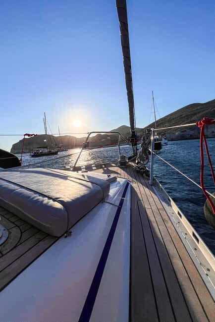 Santorini: Sailing Yacht cruise with full meal and drinks - FAQ