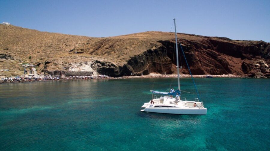 Santorini:Catamaran: private cruise with food & drinks - FAQ