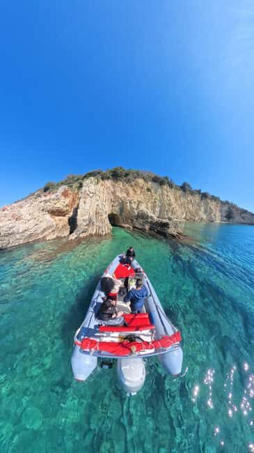 Sarandë: Boat Tour to Kroreza with Snorkel and free Umbrella - The Experience and Why It Works