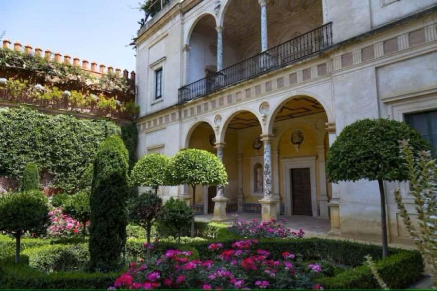 Seville: Guided Tour of Noble Houses and Grand Gardens - Why This Tour Offers Great Value