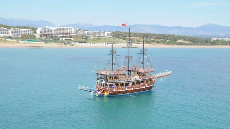 side-blue-laguna-boat-tour-with-free-lunch-drinks