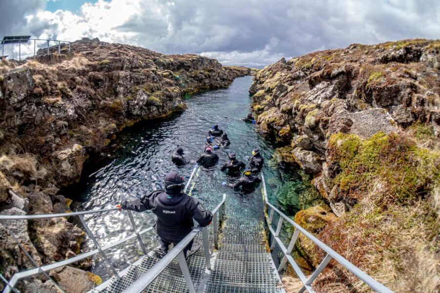 Silfra: Snorkel Between Continents - The Value of This Tour