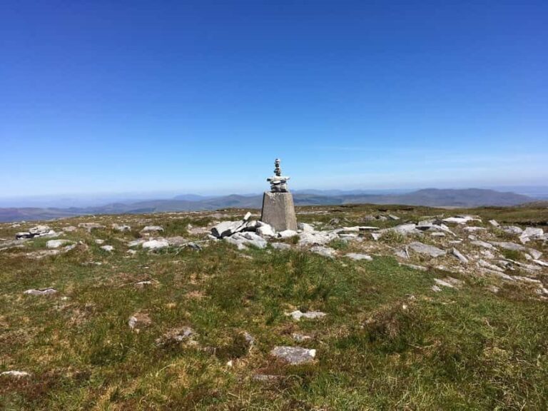 Slieve League, Donegal walking trip, private luxury car - Who Should Consider This Tour?