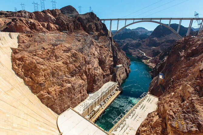 Small Group Grand Canyon, Hoover Dam and 7 Magic Mountains Tour - Transportation, Group Size, and Overall Comfort