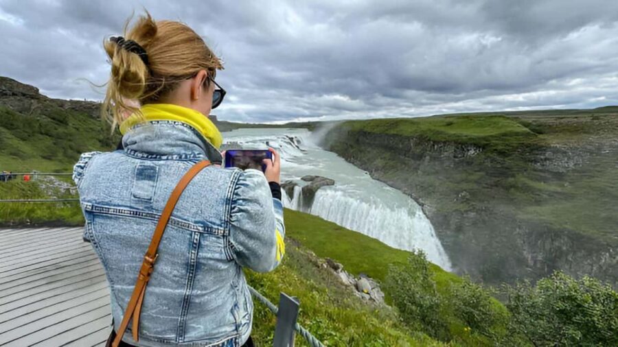 Small Group tour from Reykjavik: Golden Circle with 7 Stops - Transportation, Group Size & Comfort