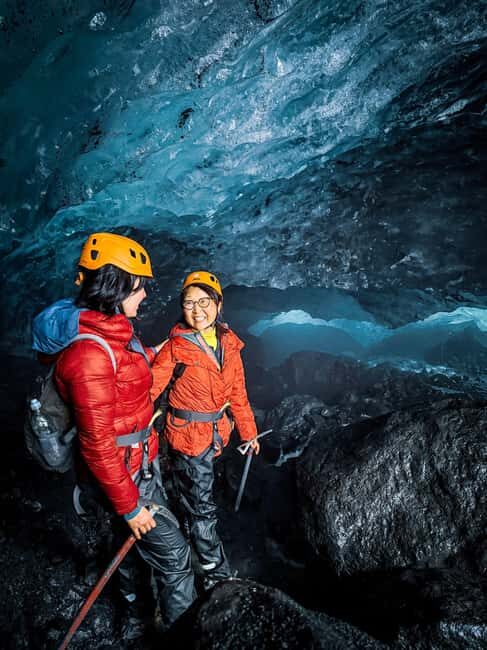 Sólheimajökull: Glacier Hike and Blue Ice Cave Tour - The Itinerary in Detail