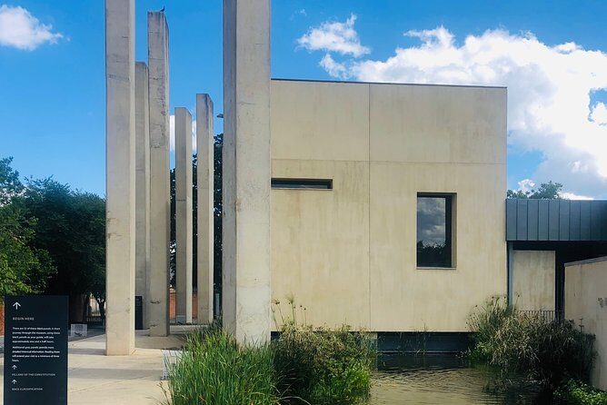 Soweto Apartheid Museum and Mandela House Tour in Johannesburg - Key Points