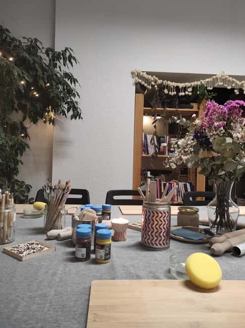Split: 3-hour Freestyle Ceramics Workshop - The Social and Creative Atmosphere