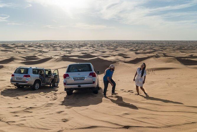 Standard Dubai 4x4 Desert Safari - Sunset & BBQ Dinner - Deep Dive into the Experience