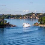 Stockholm: Guided Archipelago Boat Tour to Fjäderholmarna - The Journey to Fjäderholmarna