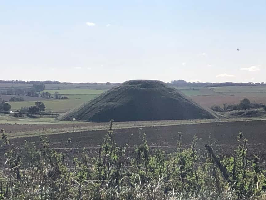 Stonehenge and Avebury stone circles. Guided tours - A Closer Look at the Tour Itinerary
