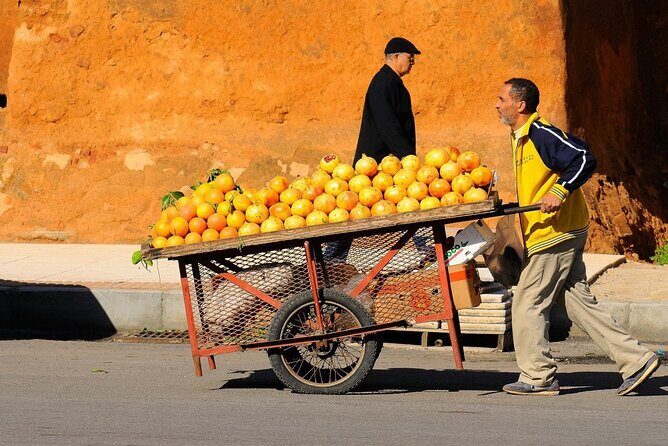 Street Private Guided Food Tour with Tastings at Casablanca - What’s Included and What’s Not