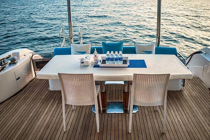 Sunset escape on Bluemoon 64ft from Dubai Marina to Atlantis - Route and Scenery: Dubai’s Skyline and Atlantis