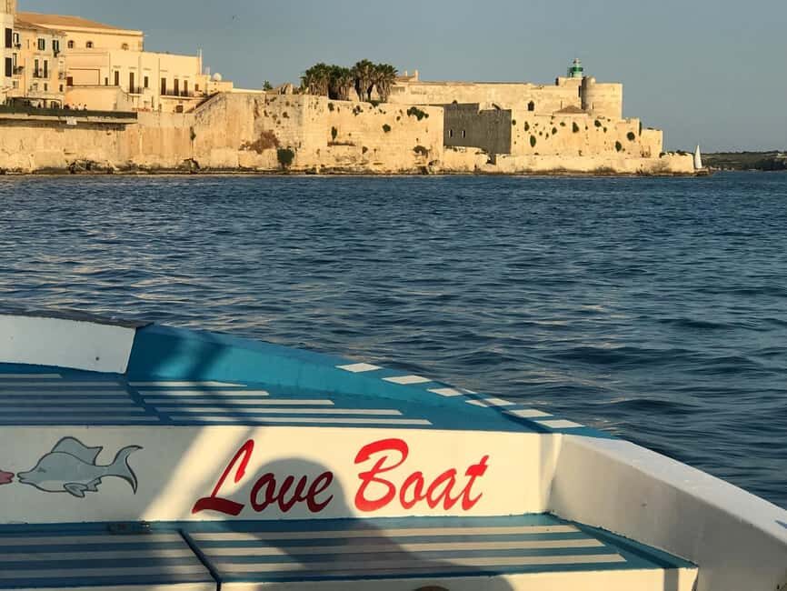 Syracuse: Magical Tour around the island of Ortigia and sea caves - Who will love this tour?