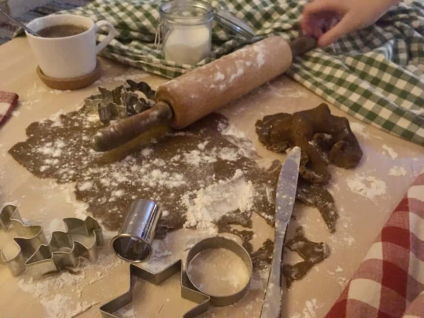 Tallinn: Local Gingerbread Workshop in the Old Town - The Experience in Detail
