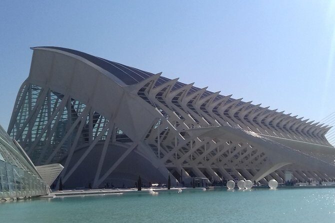 The City of Arts and Sciences in Valencia - Discovering the City of Arts and Sciences