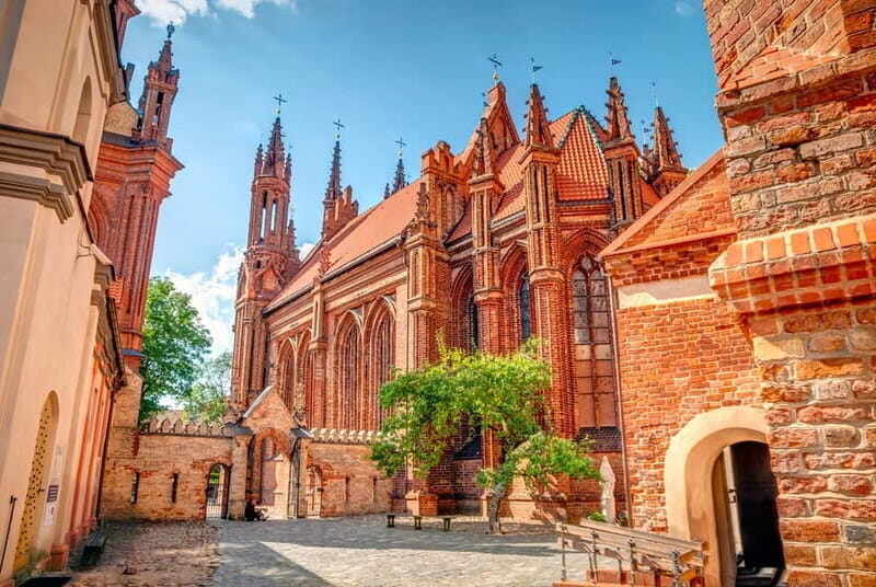 The Majestic and Royal Vilnius Private Walking Tour - Architectural and Cultural Highlights