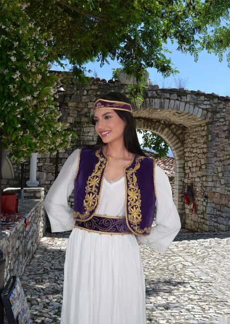 Tirana: Traditional Photoshoot in Albanian Costumes - Why It’s Worth Considering