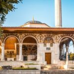 Tiranas Communist Past; Small Group Walking Tour - What Makes This Tour Stand Out