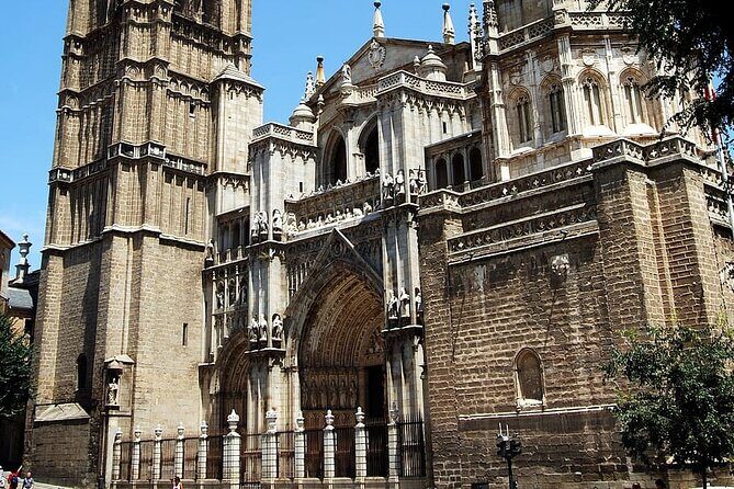 Toledo Essential: Private Visit with Official Guide and Tickets - Deep Dive: What’s Included and How It Enhances Your Visit