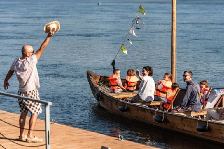 Toru: Scenic Cruise on a Traditional Vistula Wooden Boat - Why This Cruise Might Be Perfect for You