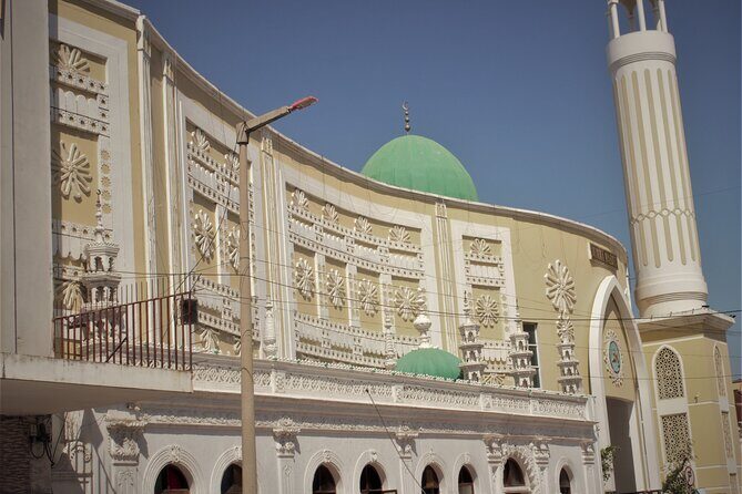 Tour about Art and Architecture in Maputo City - Guide and Group Experience