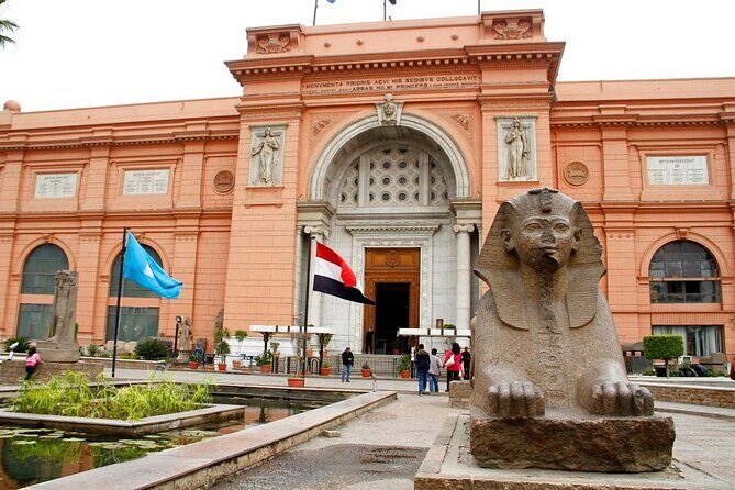 Tour to Cairo and the Pyramids from Hurghada by Private Vehicle - The Journey Begins: Early Morning Pickup in Hurghada
