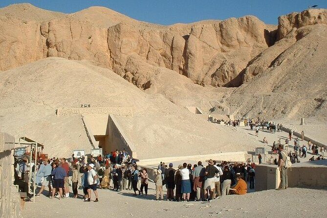Tour to the west Bank in luxor - The Valley of the Kings: A Monumental Burial Site