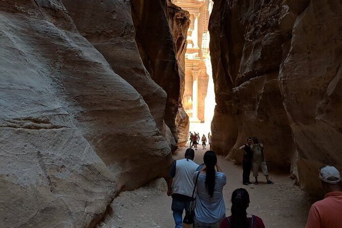 Transfer Amman To/From Petra - An Honest Look at the Transfer Experience