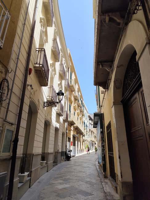 Trapani: Guided Walking Tour with Cannolo - The Value of the Tour