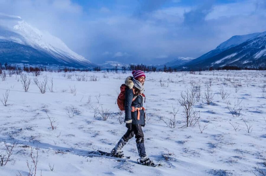 Tromsø: Snowshoe Hike to Lyngstuva Lighthouse with Lunch - Why This Tour Works Well