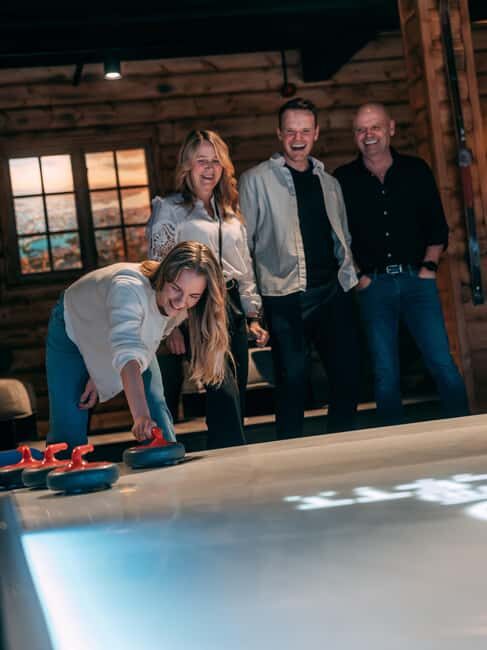 Try Street-curling in Top Bergen Activity Bar! - More Than Just Street-Curling
