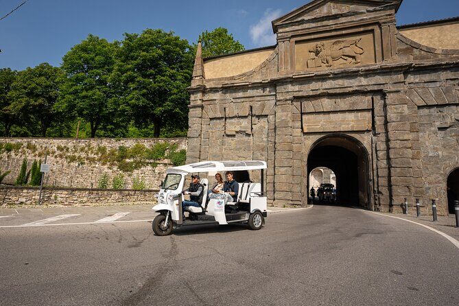 Tuk Tuk tour in Bergamo, Città Alta and the ancient Venetian walls - Frequently Asked Questions