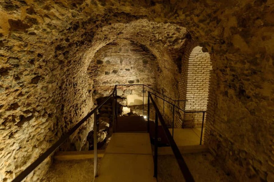 Underground Toledo: Roman baths, dungeons, and secrets beneath the city - Who Should Consider This Tour?