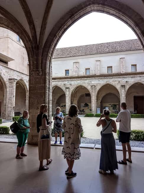 Valencia: Historic Center Guided Bike Tour - Discovering Valencia’s Historic Center by Bike