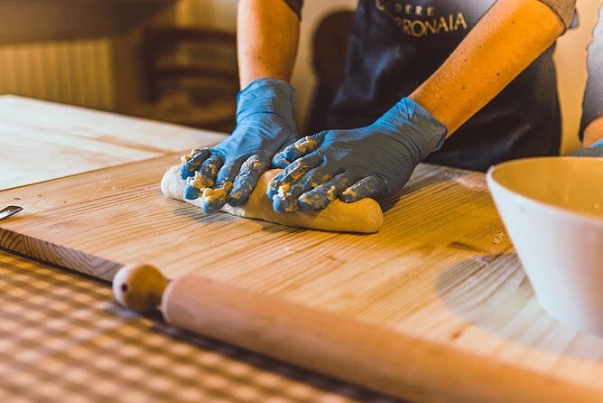 Vegan Tuscan Cooking Class - Authenticity and the Guides